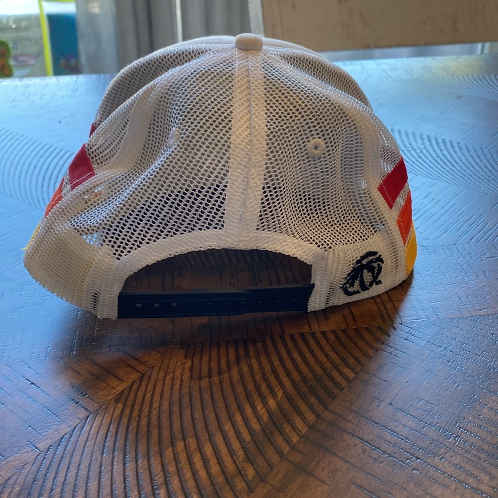 Heat wave snapback hat - Picture 3 of 4